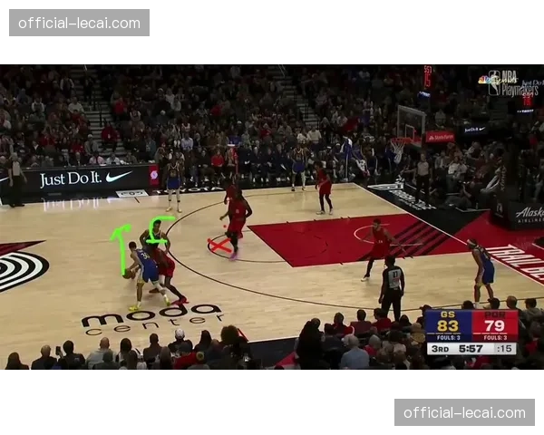 勇士传切体系与挡拆切换见效，进攻逻辑转变打乱对手部署